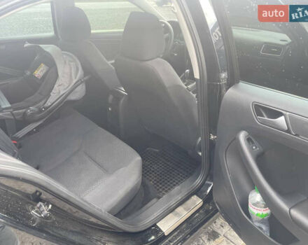 Чорний Фольксваген Джетта, об'ємом двигуна 2 л та пробігом 134 тис. км за 11000 $, фото 11 на Automoto.ua