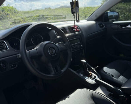 Черный Фольксваген Джетта, объемом двигателя 1.8 л и пробегом 172 тыс. км за 10200 $, фото 4 на Automoto.ua