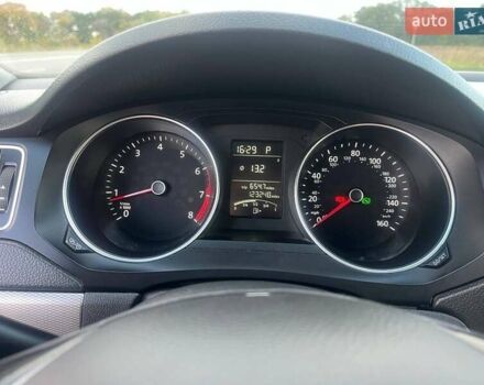 Черный Фольксваген Джетта, объемом двигателя 1.8 л и пробегом 180 тыс. км за 9800 $, фото 4 на Automoto.ua