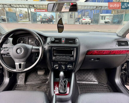 Черный Фольксваген Джетта, объемом двигателя 1.8 л и пробегом 220 тыс. км за 8500 $, фото 7 на Automoto.ua