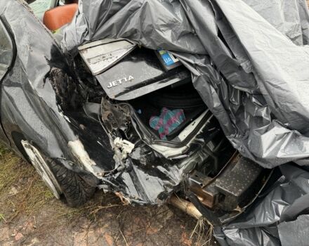 Черный Фольксваген Джетта, объемом двигателя 2 л и пробегом 120 тыс. км за 2399 $, фото 6 на Automoto.ua