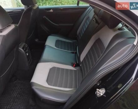 Черный Фольксваген Джетта, объемом двигателя 2 л и пробегом 155 тыс. км за 12950 $, фото 12 на Automoto.ua