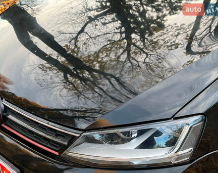 Черный Фольксваген Джетта, объемом двигателя 1.8 л и пробегом 151 тыс. км за 8490 $, фото 5 на Automoto.ua