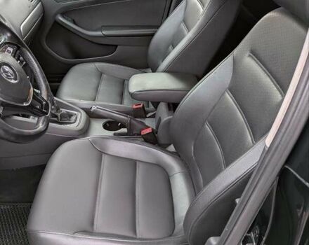 Чорний Фольксваген Джетта, об'ємом двигуна 1.8 л та пробігом 166 тис. км за 9500 $, фото 14 на Automoto.ua