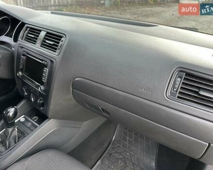 Чорний Фольксваген Джетта, об'ємом двигуна 1.98 л та пробігом 182 тис. км за 7600 $, фото 8 на Automoto.ua