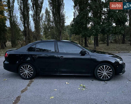 Черный Фольксваген Джетта, объемом двигателя 1.8 л и пробегом 118 тыс. км за 9500 $, фото 3 на Automoto.ua