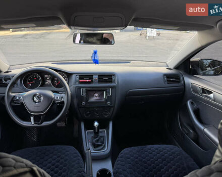 Черный Фольксваген Джетта, объемом двигателя 1.4 л и пробегом 123 тыс. км за 9600 $, фото 8 на Automoto.ua