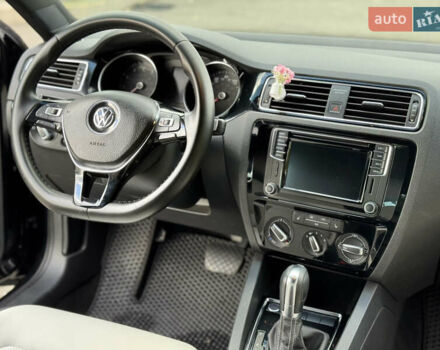 Черный Фольксваген Джетта, объемом двигателя 1.8 л и пробегом 167 тыс. км за 9500 $, фото 8 на Automoto.ua