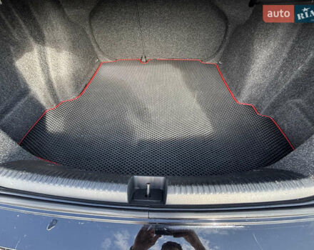 Черный Фольксваген Джетта, объемом двигателя 1.8 л и пробегом 270 тыс. км за 10000 $, фото 16 на Automoto.ua