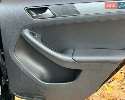 Черный Фольксваген Джетта, объемом двигателя 1.8 л и пробегом 151 тыс. км за 8490 $, фото 18 на Automoto.ua