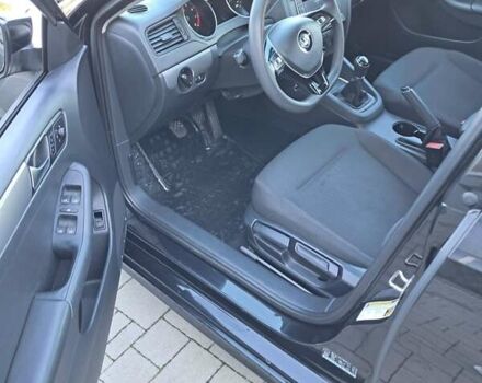 Черный Фольксваген Джетта, объемом двигателя 1.4 л и пробегом 126 тыс. км за 9700 $, фото 49 на Automoto.ua