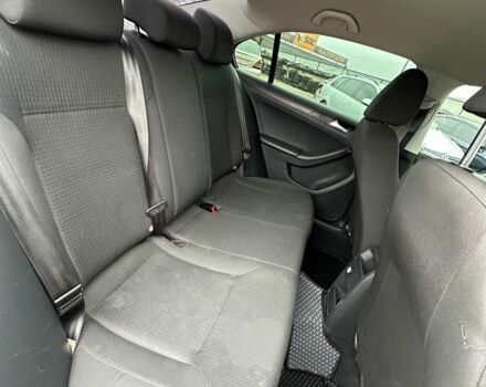 Черный Фольксваген Джетта, объемом двигателя 1.4 л и пробегом 156 тыс. км за 9900 $, фото 5 на Automoto.ua