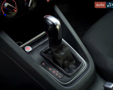 Черный Фольксваген Джетта, объемом двигателя 1.8 л и пробегом 149 тыс. км за 8500 $, фото 26 на Automoto.ua