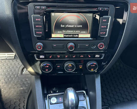 Фольксваген Джетта 2015 у Полтаві на Automoto.ua Чорний Фольксваген Джетта, об'ємом двигуна 2 л та пробігом 170 тис. км за 12800 $, фото 18 на Automoto.ua