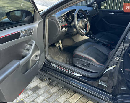 Фольксваген Джетта 2015 у Полтаві на Automoto.ua Чорний Фольксваген Джетта, об'ємом двигуна 2 л та пробігом 170 тис. км за 12800 $, фото 16 на Automoto.ua