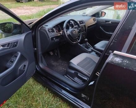 Черный Фольксваген Джетта, объемом двигателя 2 л и пробегом 155 тыс. км за 12950 $, фото 11 на Automoto.ua