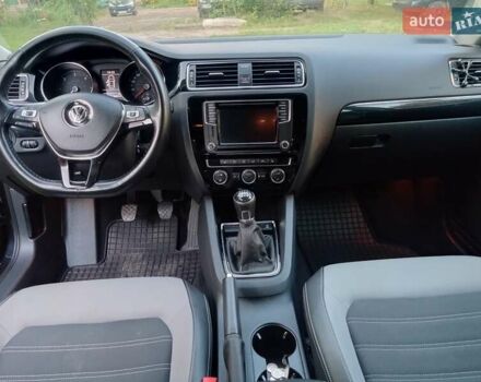 Черный Фольксваген Джетта, объемом двигателя 2 л и пробегом 155 тыс. км за 12950 $, фото 15 на Automoto.ua