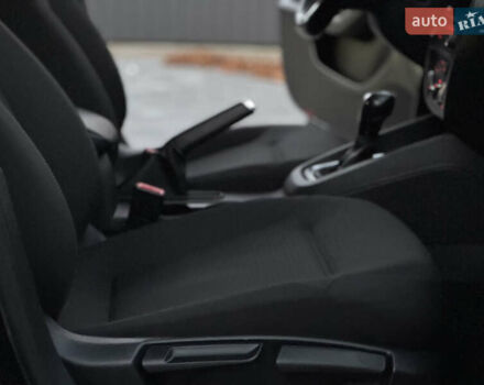 Черный Фольксваген Джетта, объемом двигателя 1.8 л и пробегом 149 тыс. км за 8500 $, фото 27 на Automoto.ua