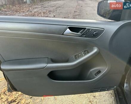 Чорний Фольксваген Джетта, об'ємом двигуна 1.98 л та пробігом 182 тис. км за 7600 $, фото 13 на Automoto.ua