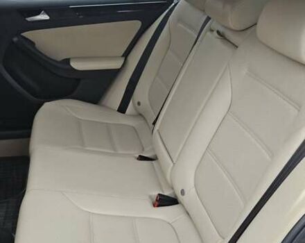 Черный Фольксваген Джетта, объемом двигателя 1.97 л и пробегом 86 тыс. км за 11850 $, фото 9 на Automoto.ua