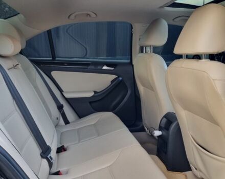 Черный Фольксваген Джетта, объемом двигателя 1.8 л и пробегом 190 тыс. км за 11000 $, фото 5 на Automoto.ua