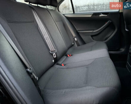 Черный Фольксваген Джетта, объемом двигателя 1.8 л и пробегом 149 тыс. км за 8500 $, фото 29 на Automoto.ua