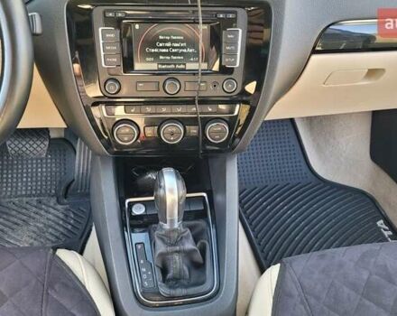 Чорний Фольксваген Джетта, об'ємом двигуна 2 л та пробігом 214 тис. км за 12500 $, фото 31 на Automoto.ua