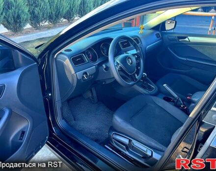 Черный Фольксваген Джетта, объемом двигателя 1.8 л и пробегом 185 тыс. км за 10500 $, фото 1 на Automoto.ua