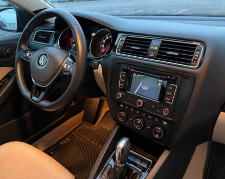 Чорний Фольксваген Джетта, об'ємом двигуна 2 л та пробігом 77 тис. км за 10500 $, фото 7 на Automoto.ua