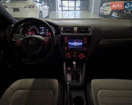 Черный Фольксваген Джетта, объемом двигателя 1.8 л и пробегом 202 тыс. км за 10999 $, фото 10 на Automoto.ua