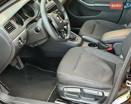 Черный Фольксваген Джетта, объемом двигателя 1.8 л и пробегом 151 тыс. км за 8490 $, фото 22 на Automoto.ua