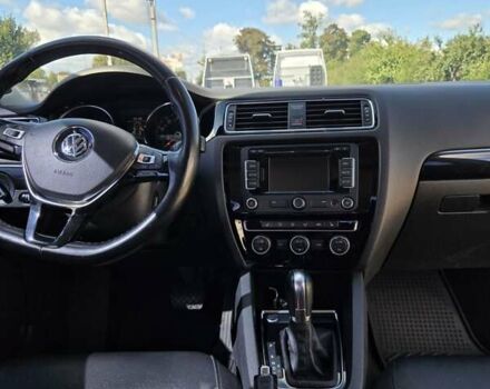 Черный Фольксваген Джетта, объемом двигателя 1.8 л и пробегом 213 тыс. км за 11800 $, фото 13 на Automoto.ua