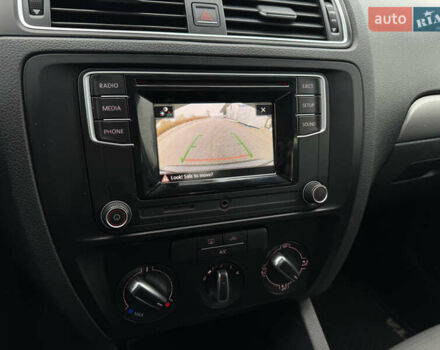 Черный Фольксваген Джетта, объемом двигателя 1.4 л и пробегом 139 тыс. км за 10800 $, фото 24 на Automoto.ua