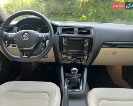 Черный Фольксваген Джетта, объемом двигателя 1.6 л и пробегом 164 тыс. км за 10900 $, фото 12 на Automoto.ua