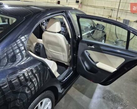 Чорний Фольксваген Джетта, об'ємом двигуна 1.6 л та пробігом 192 тис. км за 12200 $, фото 9 на Automoto.ua