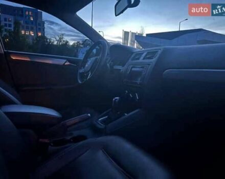 Чорний Фольксваген Джетта, об'ємом двигуна 1.6 л та пробігом 140 тис. км за 10300 $, фото 5 на Automoto.ua