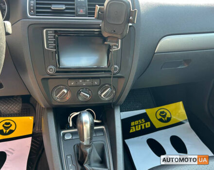 Черный Фольксваген Джетта, объемом двигателя 1.4 л и пробегом 124 тыс. км за 11000 $, фото 11 на Automoto.ua