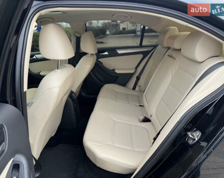 Черный Фольксваген Джетта, объемом двигателя 1.4 л и пробегом 80 тыс. км за 12200 $, фото 9 на Automoto.ua