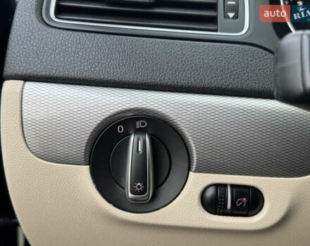 Черный Фольксваген Джетта, объемом двигателя 1.4 л и пробегом 80 тыс. км за 12200 $, фото 18 на Automoto.ua