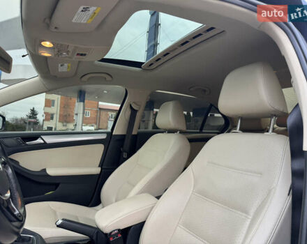 Черный Фольксваген Джетта, объемом двигателя 1.4 л и пробегом 80 тыс. км за 12200 $, фото 21 на Automoto.ua