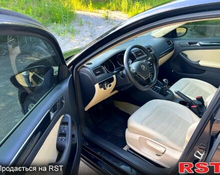 Чорний Фольксваген Джетта, об'ємом двигуна 1.6 л та пробігом 165 тис. км за 10900 $, фото 7 на Automoto.ua