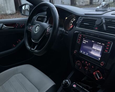 Чорний Фольксваген Джетта, об'ємом двигуна 1.8 л та пробігом 188 тис. км за 11000 $, фото 7 на Automoto.ua