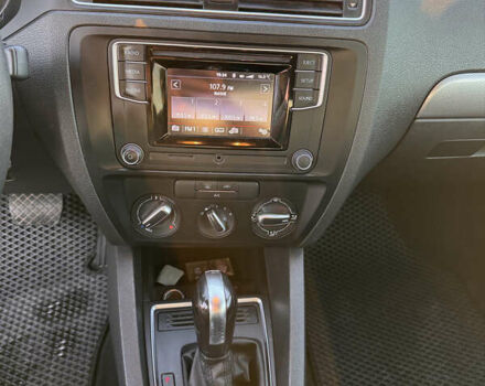 Чорний Фольксваген Джетта, об'ємом двигуна 1.4 л та пробігом 149 тис. км за 9700 $, фото 17 на Automoto.ua