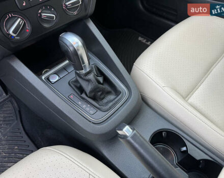 Черный Фольксваген Джетта, объемом двигателя 1.4 л и пробегом 80 тыс. км за 12200 $, фото 17 на Automoto.ua