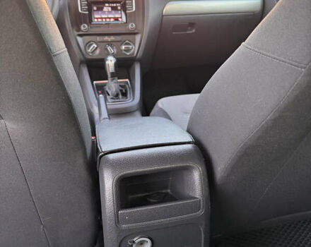 Чорний Фольксваген Джетта, об'ємом двигуна 1.4 л та пробігом 149 тис. км за 9700 $, фото 23 на Automoto.ua