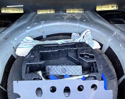 Черный Фольксваген Джетта, объемом двигателя 1.4 л и пробегом 143 тыс. км за 10900 $, фото 7 на Automoto.ua