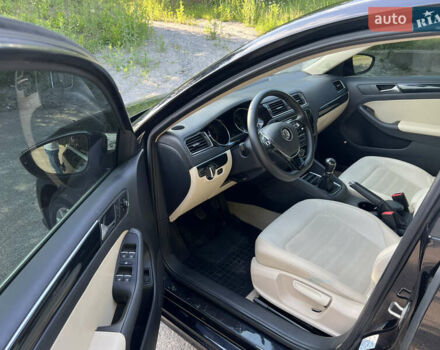 Черный Фольксваген Джетта, объемом двигателя 1.6 л и пробегом 164 тыс. км за 10900 $, фото 13 на Automoto.ua