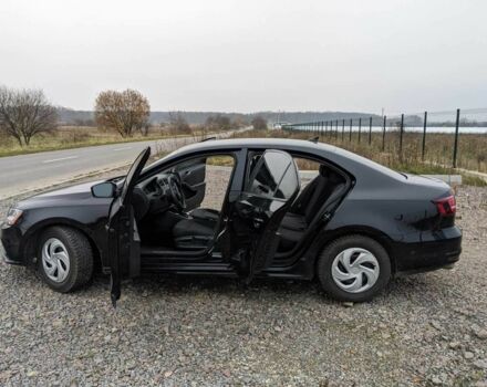 Черный Фольксваген Джетта, объемом двигателя 1.4 л и пробегом 85 тыс. км за 10500 $, фото 4 на Automoto.ua