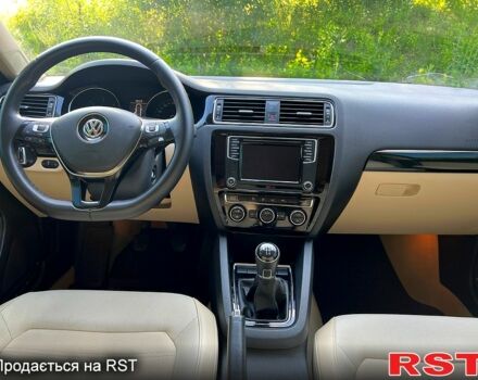 Чорний Фольксваген Джетта, об'ємом двигуна 1.6 л та пробігом 165 тис. км за 10900 $, фото 10 на Automoto.ua