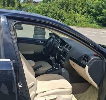 Черный Фольксваген Джетта, объемом двигателя 1.6 л и пробегом 325 тыс. км за 11000 $, фото 4 на Automoto.ua